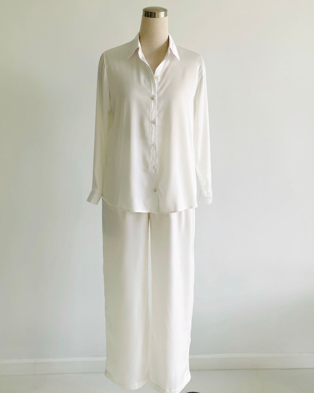 Elegant Satin Blouse Long Sleeve Button-Up Workwear - Office Blouse Kathy