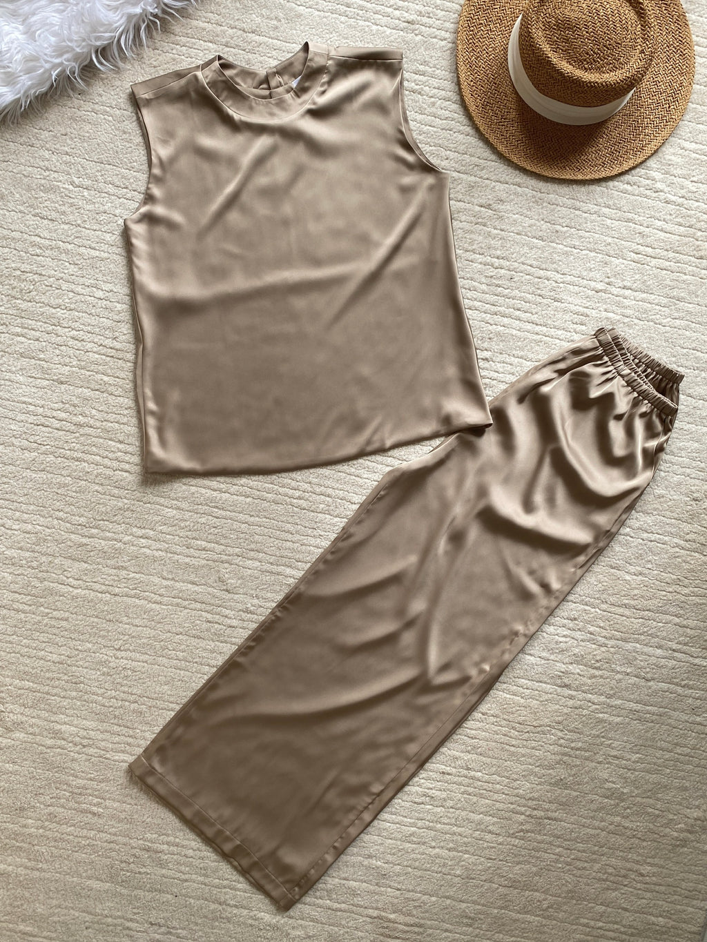 Satin Lounge Set: Neutral/Pearl Beige, custom colors, Women Pajamas, Elisa
