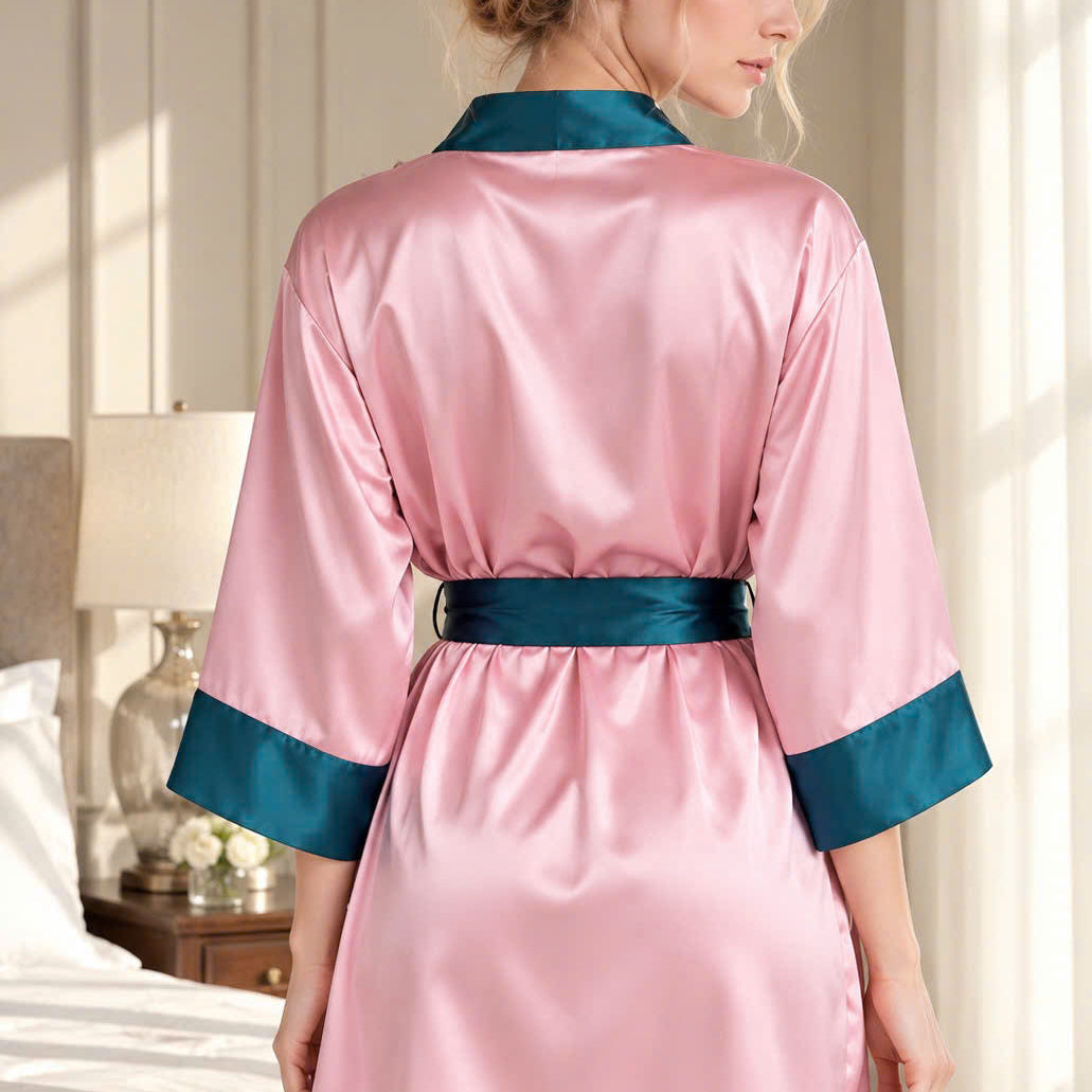 SOFT SATIN, BEAUTIFUL CONTRAST, ROMANTIC LOUNGEWEAR MINI ROBE