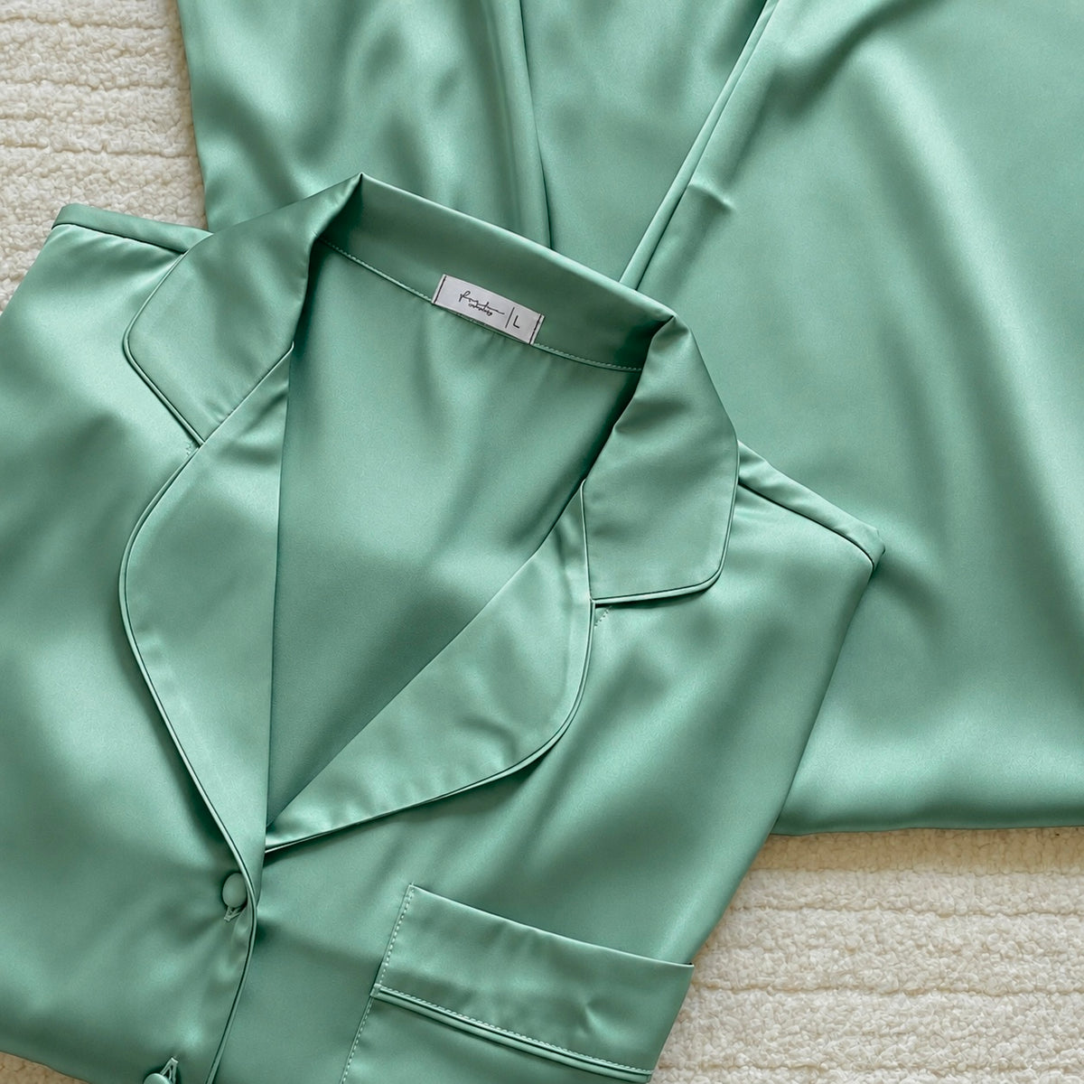 Deep Green Satin Pajama Set, Women's Sleepwear, Holiday Gift for Her, NUTBOC1PJ